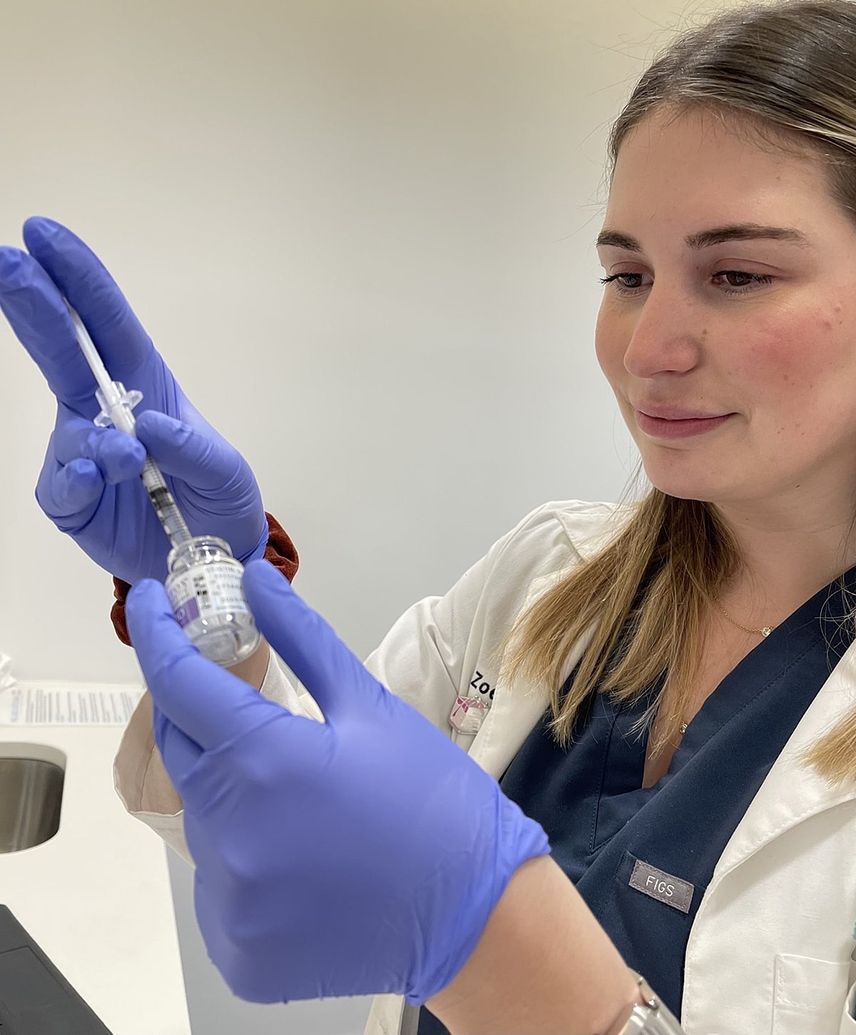 Lachele Medical Aesthetics storefront with decorations.